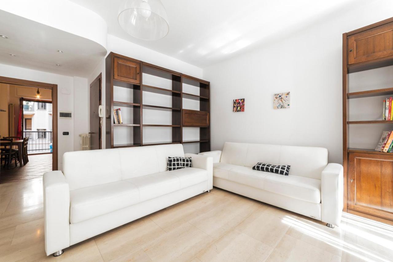 Cenisio M5 Lovely Apartment - With Balcony! Milão Exterior foto