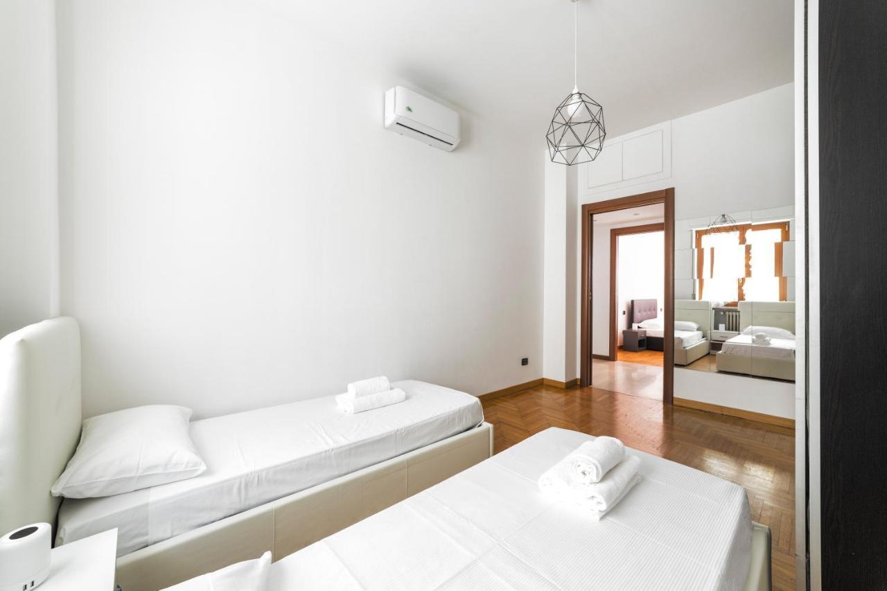 Cenisio M5 Lovely Apartment - With Balcony! Milão Exterior foto